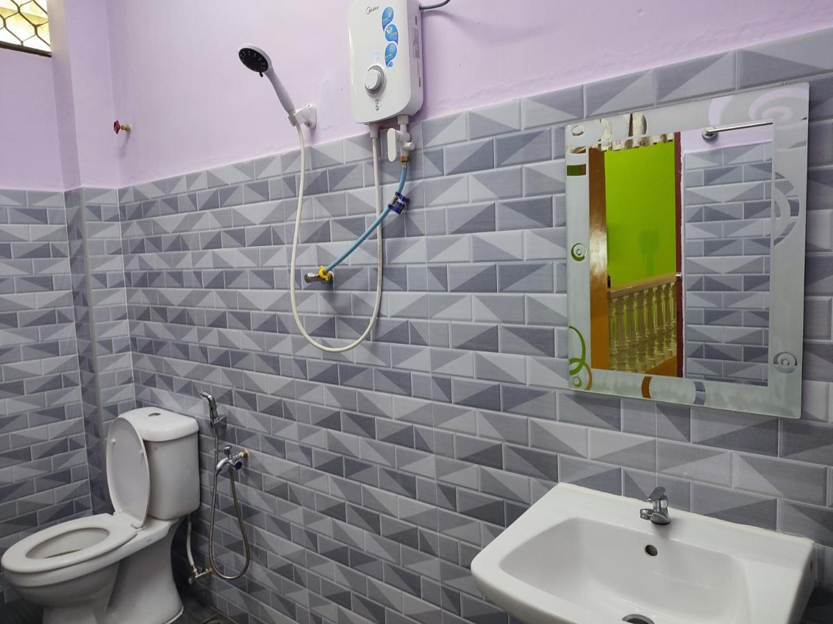 Kluang Barat Homestay Ngoại thất bức ảnh